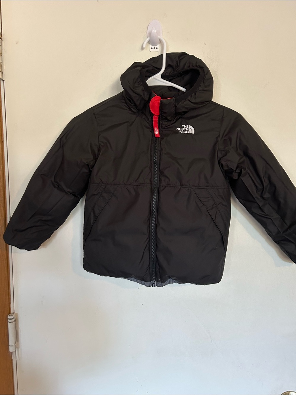 The Northface toddler size 5 puffer reversible jacket